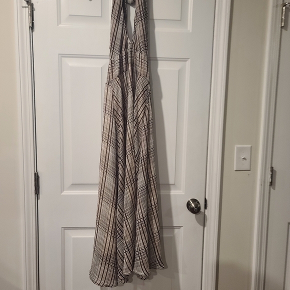 Minkpink Tilda Halter Midi  Dress size small.... - Picture 5 of 10